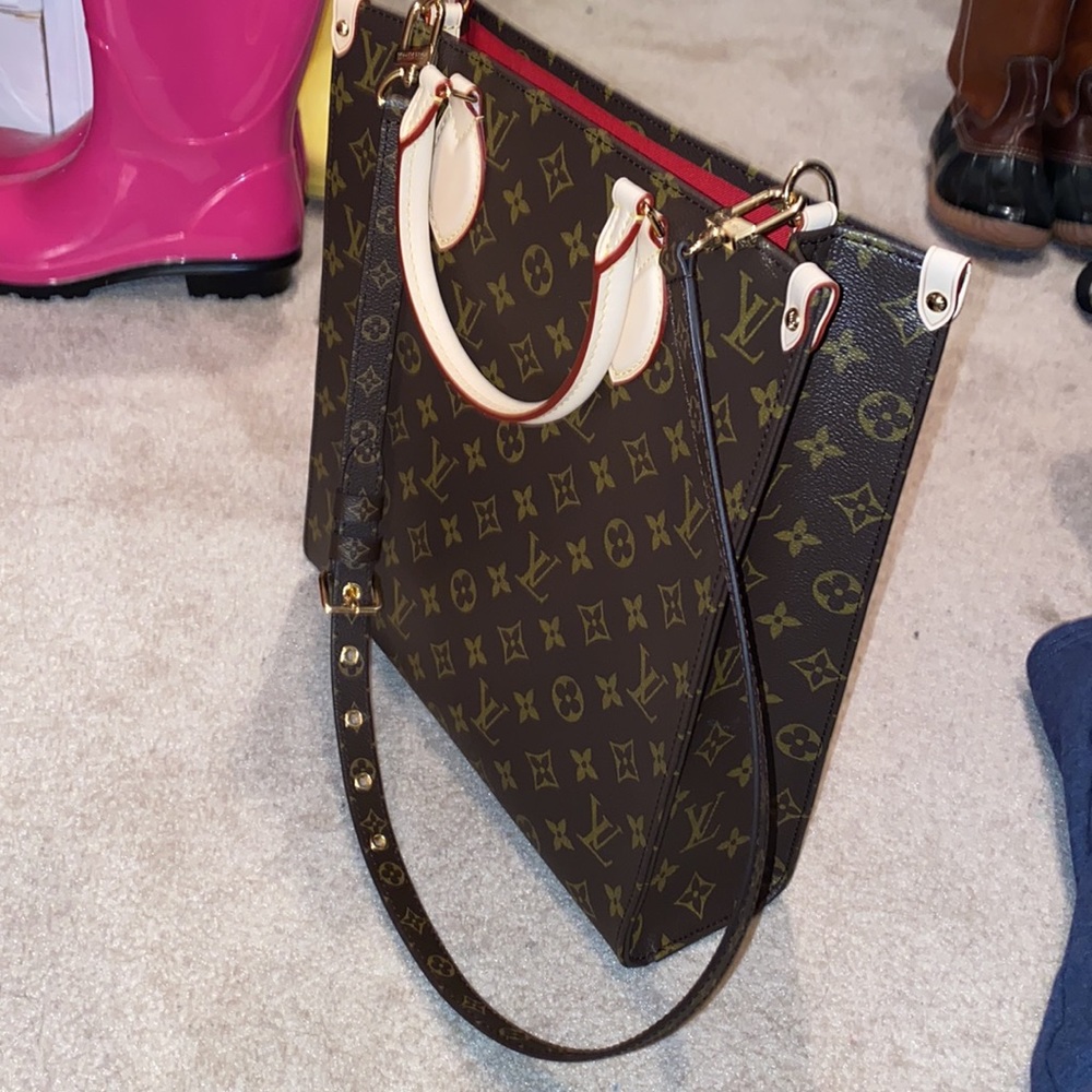 New! Louis Vuitton “Sac Plat PM” purse  (Authentic) cross body purse